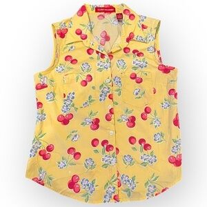 Gloria Vanderbilt Sleeveless Yellow Cherry Floral Button Down Collared Top